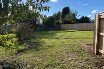 97A Bartholomew Road, Levin