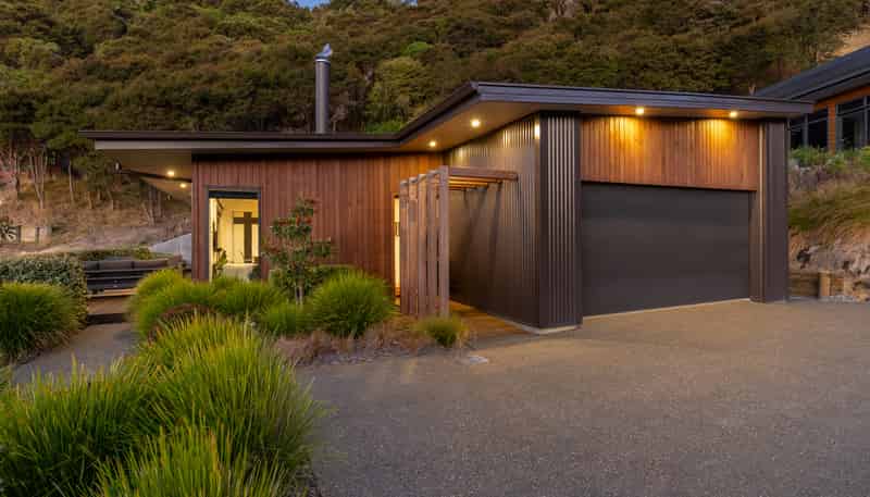 9 Koura Road, Atawhai