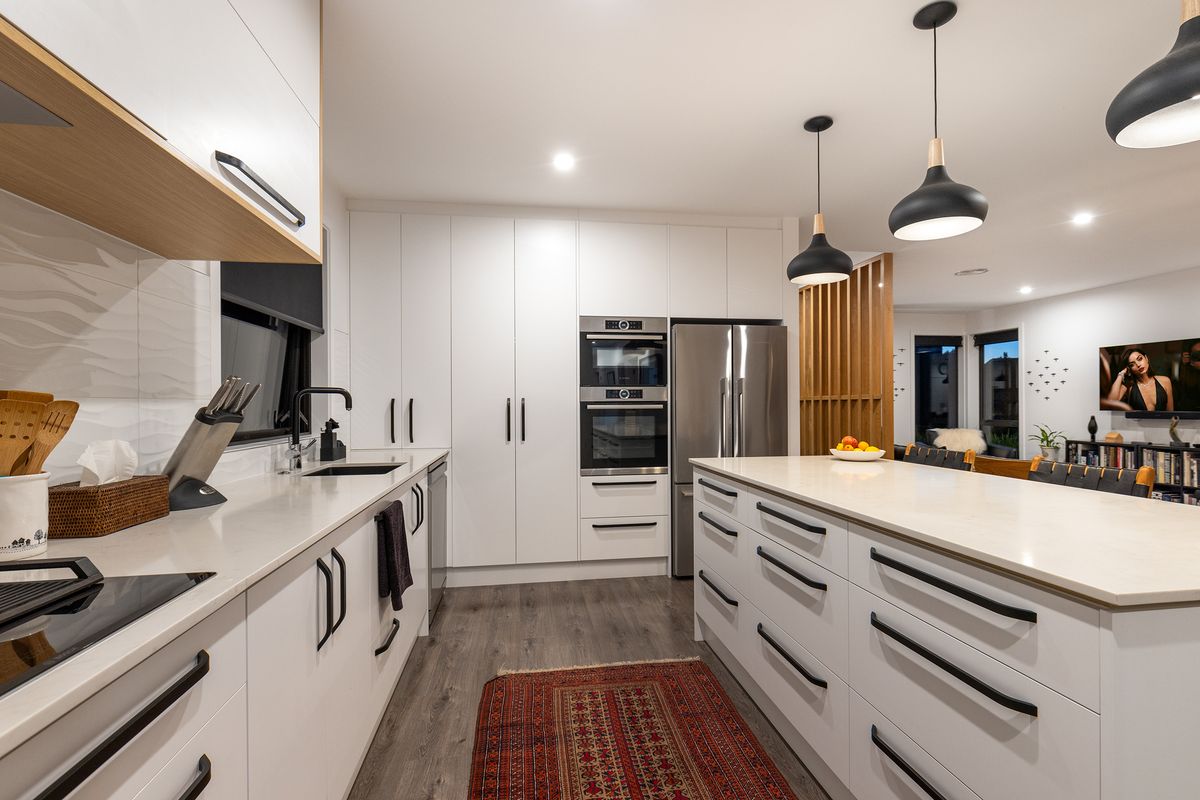 Motivated Vendors, Exceptional Home - Ansicht 6