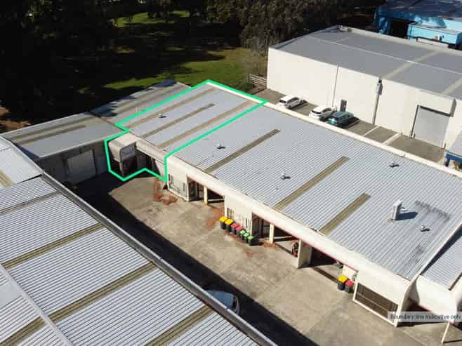 Accessible and Vacant Middleton Workshop