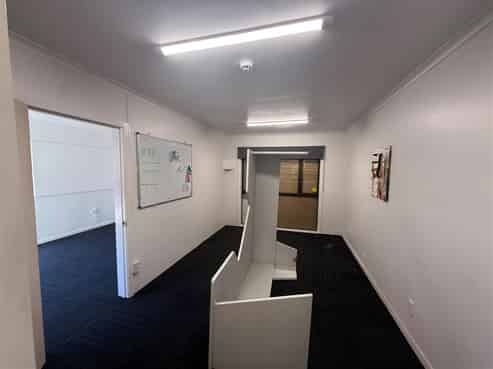 Accessible and Vacant Middleton Workshop
