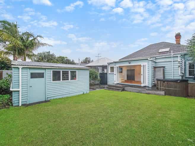 13 Essex Road, Mount Eden