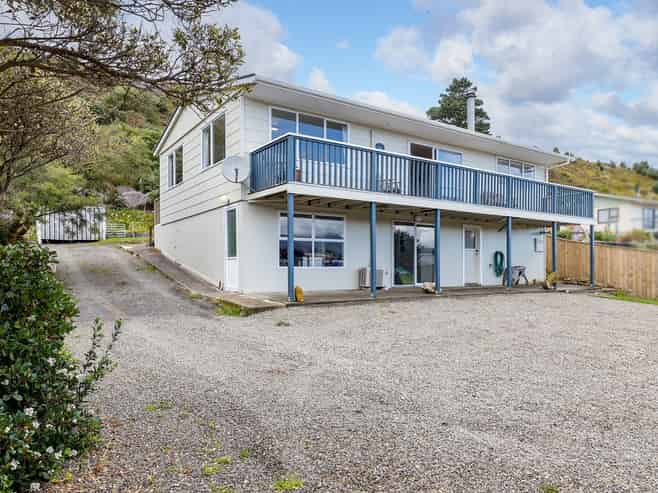 108 Lake Ferry Road, Lake Ferry