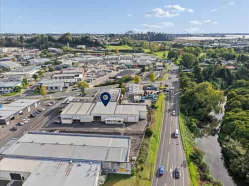 Freehold Industrial - ready to occupy!