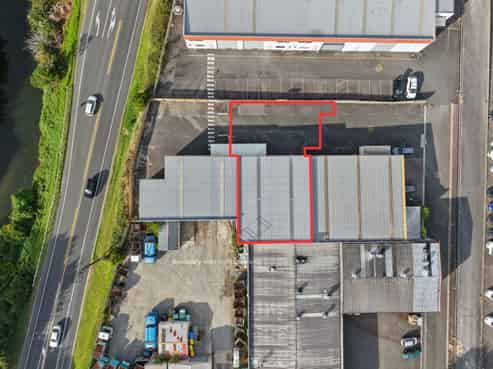 Freehold Industrial - ready to occupy!