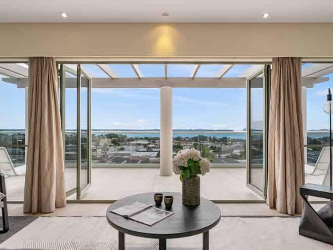 8E Hinewa Road, Otumoetai