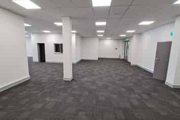Flexible office - lease as one or split to suit