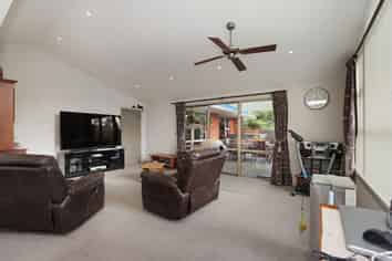 60 Alford Forest Road, Allenton