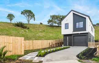 64 Ara Taha Crescent, Orewa