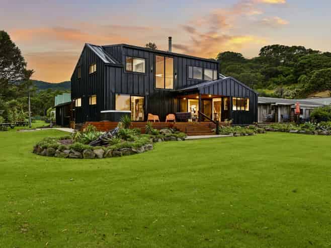 5 and 11 Mulberry Grove Road, Great Barrier Island (Aotea Island)