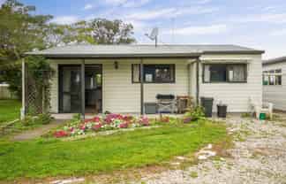 4 McQueens Road, Cheviot