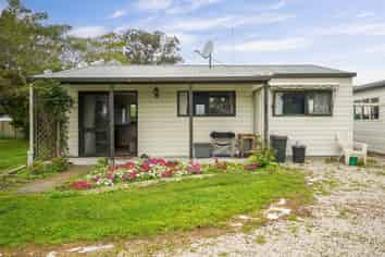 4 McQueens Road, Cheviot