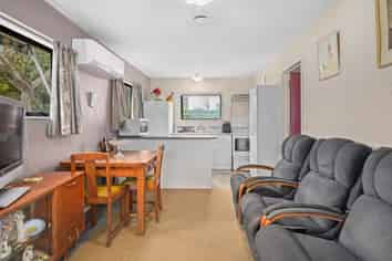 4 McQueens Road, Cheviot