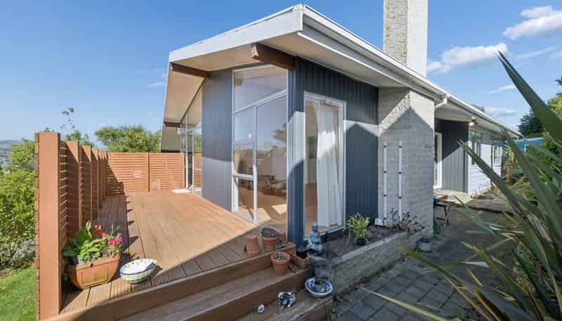 120 Kahu Road, Paremata