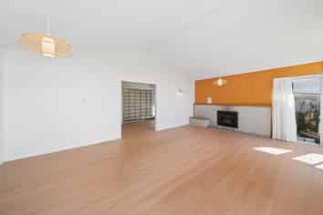 120 Kahu Road, Paremata