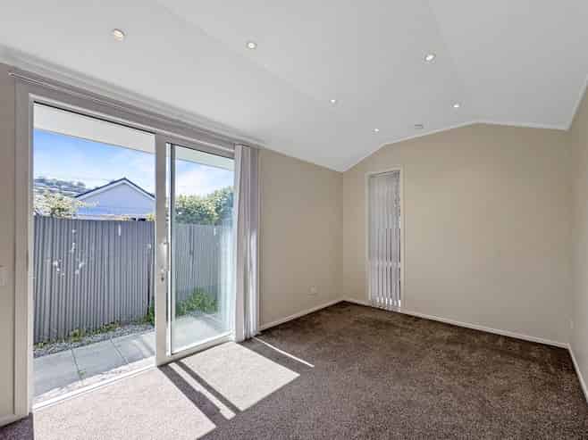 81A Endeavour Street, Lyall Bay
