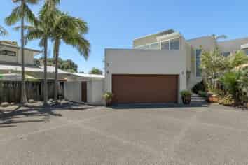 5a Sixth Avenue , Avenues