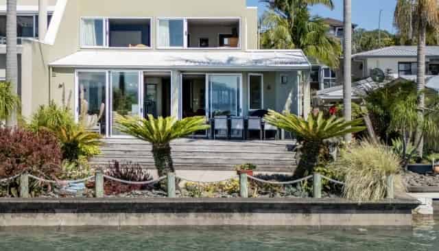 5a Sixth Avenue , Avenues