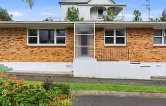 2/45 Vauxhall Road, Devonport