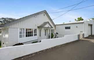 84 Waipapa Road, Hataitai