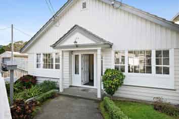 84 Waipapa Road, Hataitai