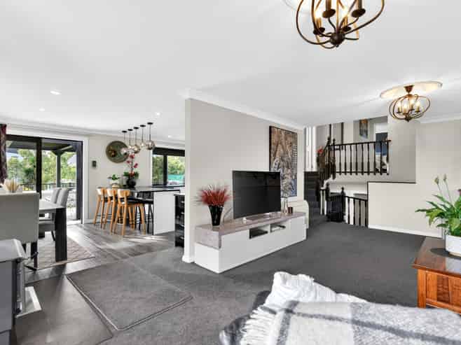 15-17 Malcolm Street, Martinborough