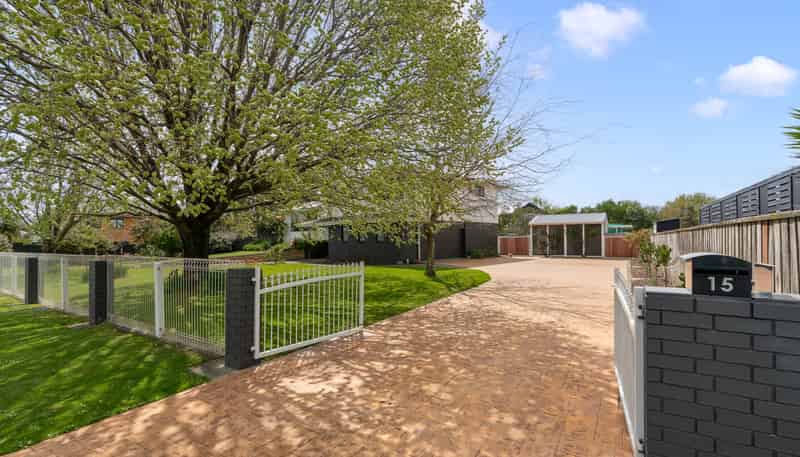 15-17 Malcolm Street, Martinborough