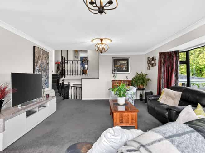 15-17 Malcolm Street, Martinborough