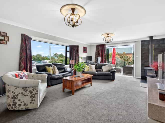 15-17 Malcolm Street, Martinborough