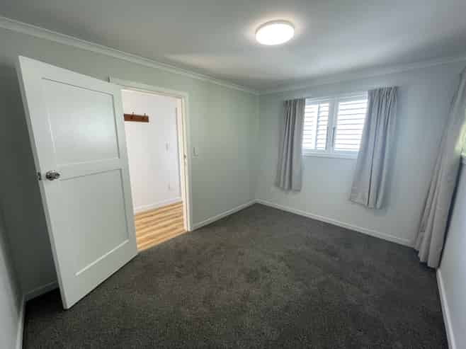 143 Seatoun Heights Road, Miramar