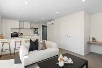 39 Woodville Street, Edgeware