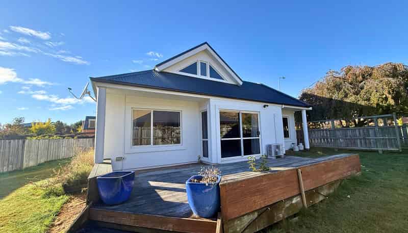 42 Meadowstone Drive, Wanaka