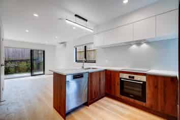 14/237 Swanson Road, Henderson