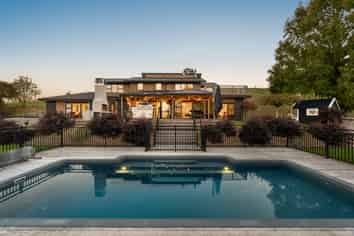 2002 Hunua Road, Hunua