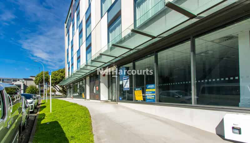 2/215 Shakespeare Road, Milford