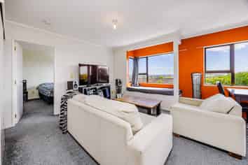 57 Highland Drive, Highland Park