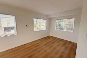 321 Albany Highway, Albany