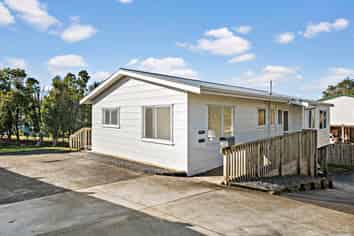 321 Albany Highway, Albany