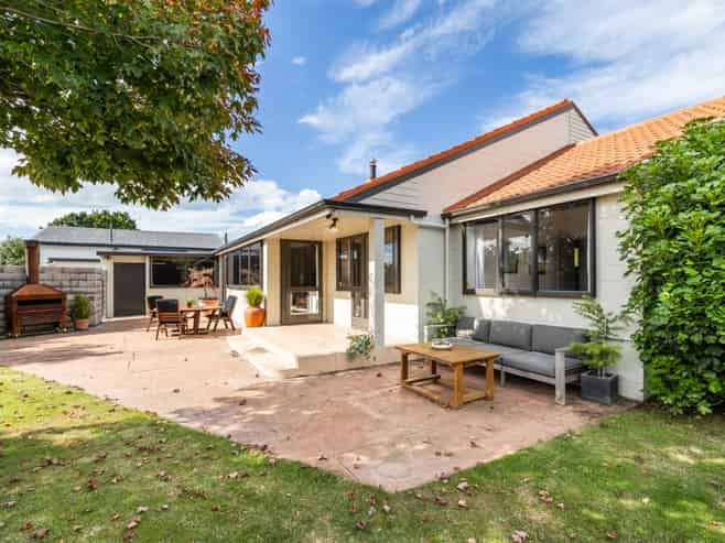 406A Frederick Street, Mahora