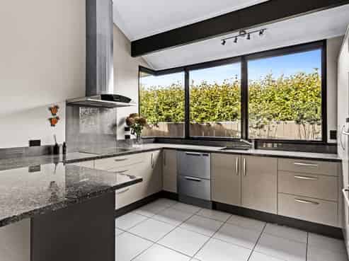 406A Frederick Street, Mahora