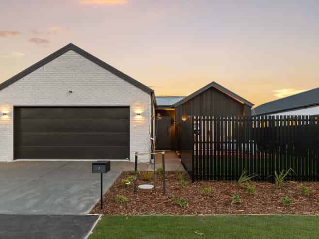 7 Greystone Close, Halswell