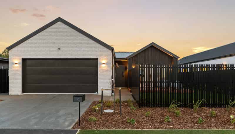 7 Greystone Close, Halswell