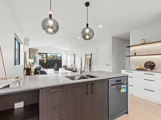 8 Greystone Close, Halswell