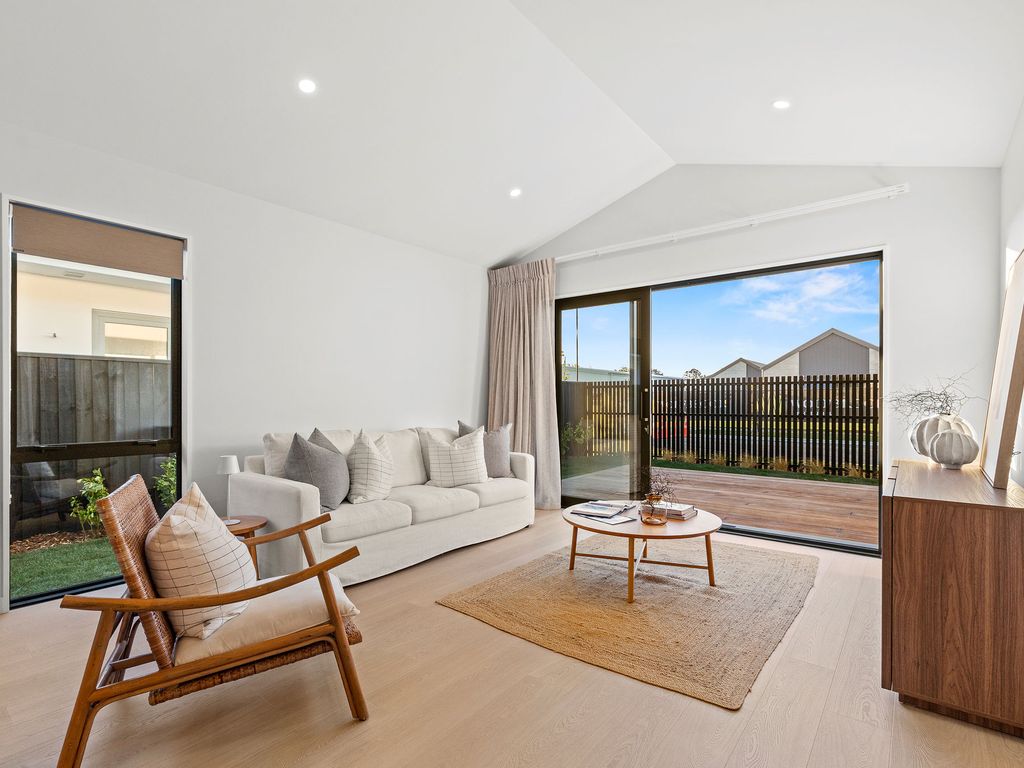 Striking Architectural Living at Oliver Grove - More