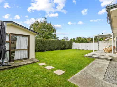 21 La Perouse Place, Papanui