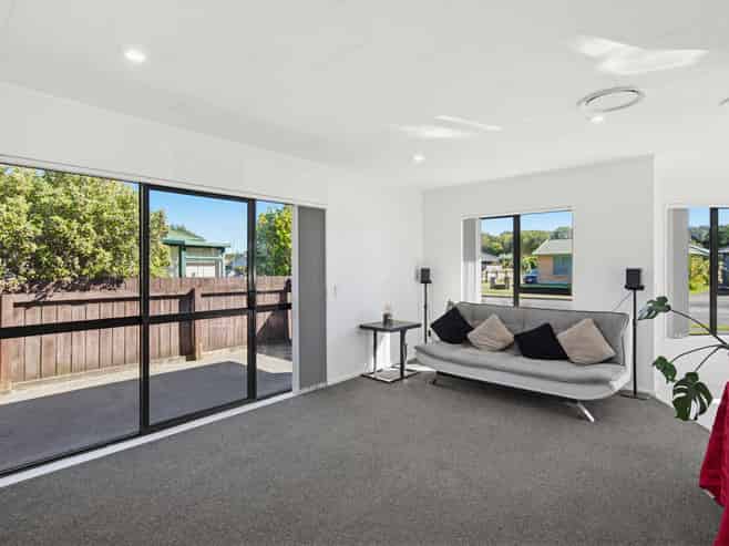 108 Makarini Street, Paraparaumu