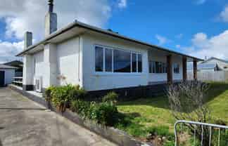 43 Fox Street, Opunake