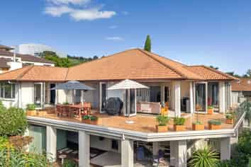 10 Mangerton Lane, East Tamaki Heights