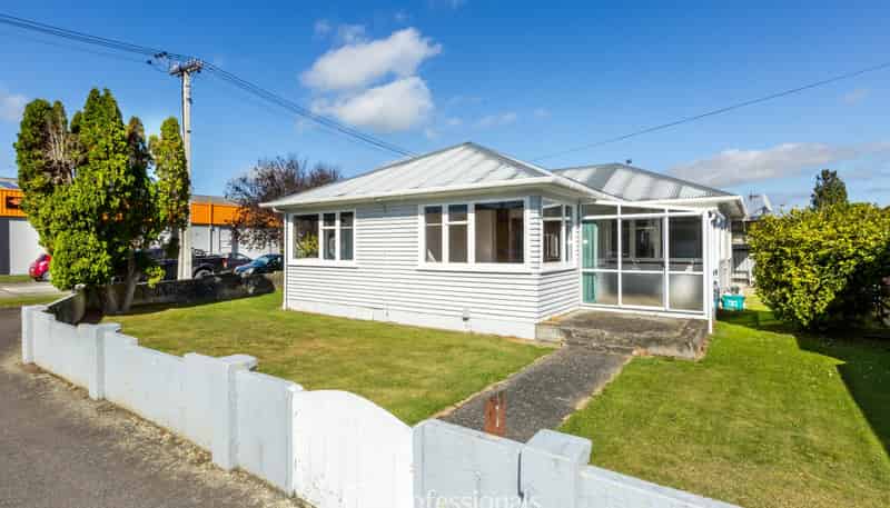 15 Gower Street, Silverstream