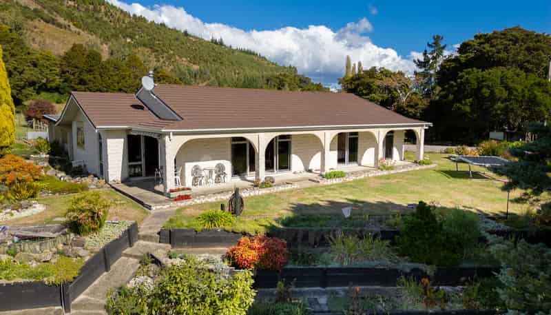 93 Wakefield-Kohatu Highway, Wakefield